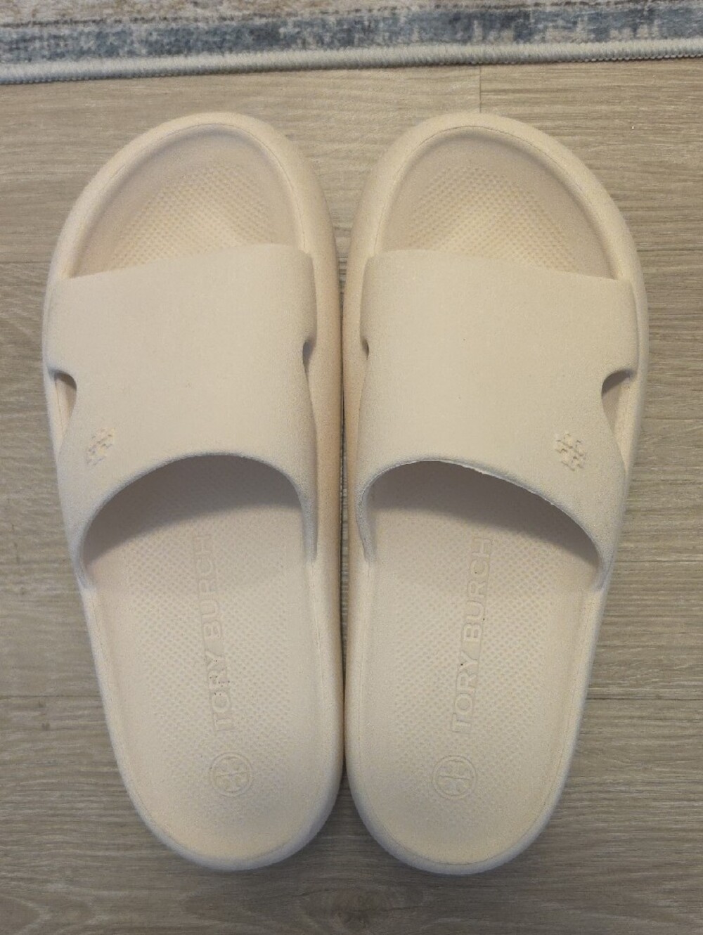 Tory Burch EVA Shower Cream Slip-On Slide Sandals NWOT - Picture 2 of 5